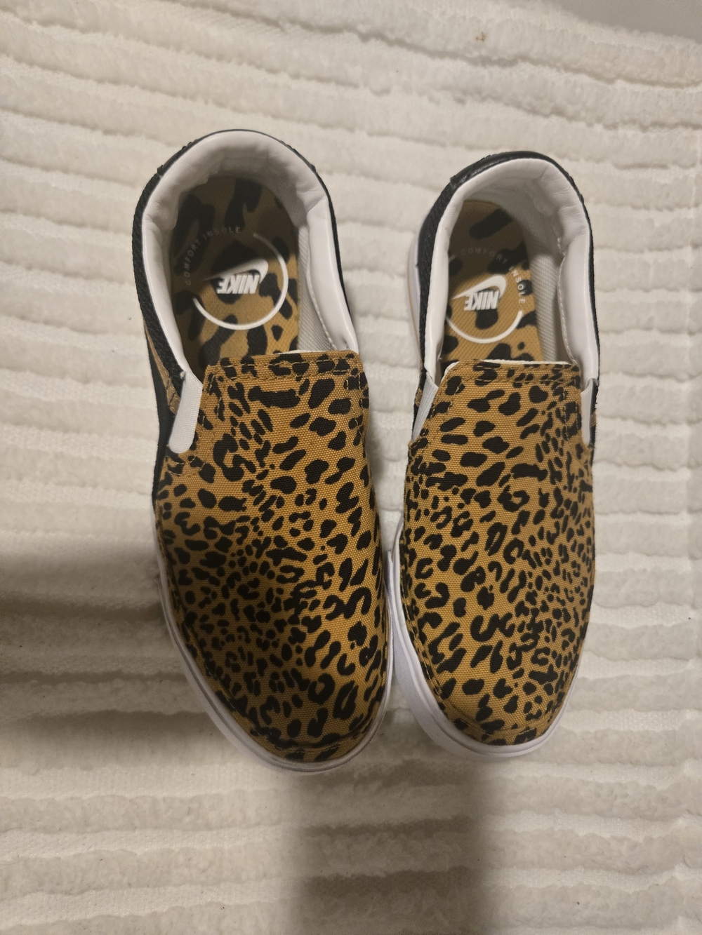 Nike Kids Slip-On Shoes in Leopard Print Yellow